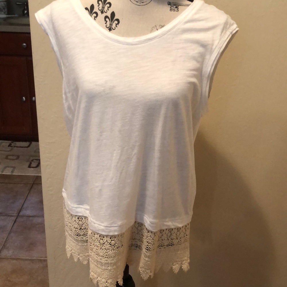 Tank with embroidery on bottom